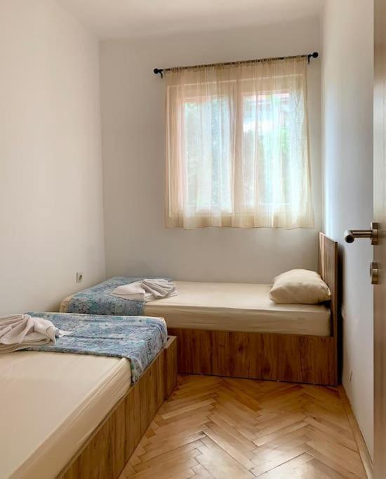 Central City Apartment Skopje Buitenkant foto